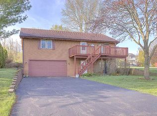 1633 Candlewick Dr SW, Poplar Grove, IL 61065