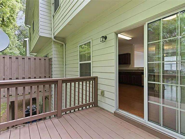 6710 Stoneleigh Way — Photo 30