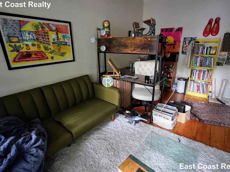 127 Sutherland Rd #C — Photo 14