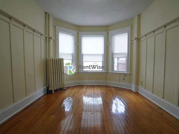 1369 Commonwealth Ave #2, Allston, MA 02134