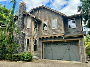 11210 108th Ave NE, Kirkland, WA 98033