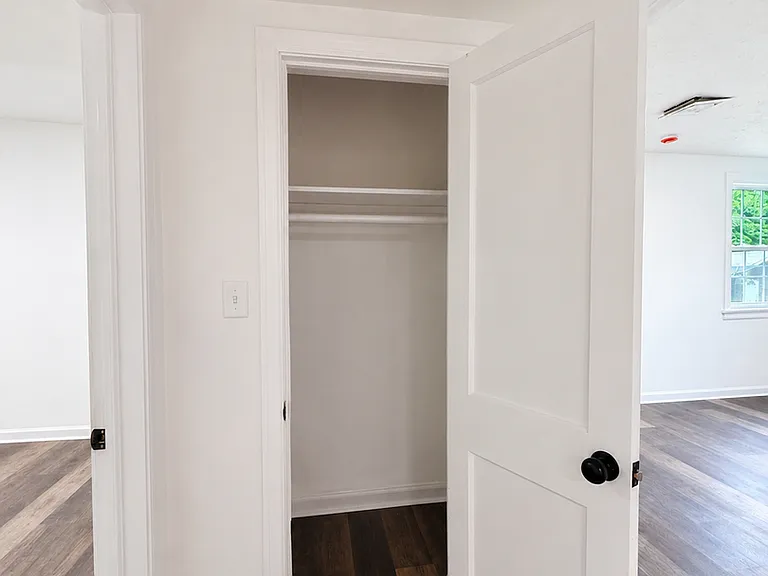 7 Bradley Dr — Photo 7