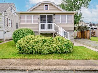 718 N 4th St, Jeannette, PA 15644