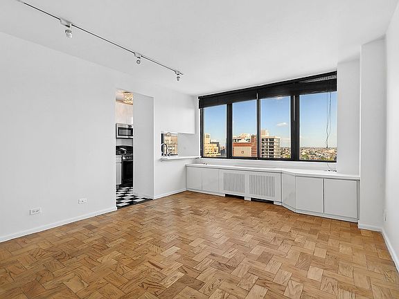 5th image of 455 E 86th St APT 19D