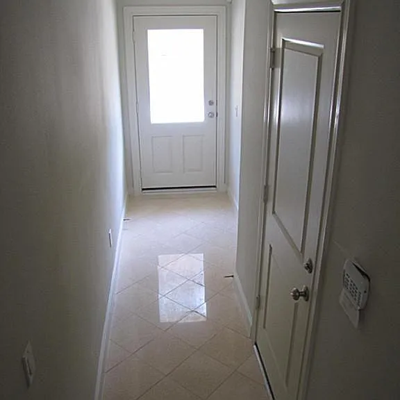 Floyd St — Photo 6