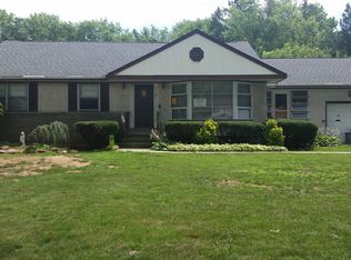 47 Hillcrest Dr, Clark, NJ 07066