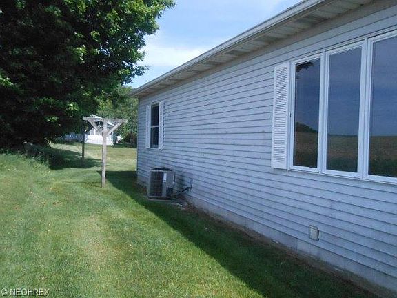2nd image of 152 Royal Crest Dr
