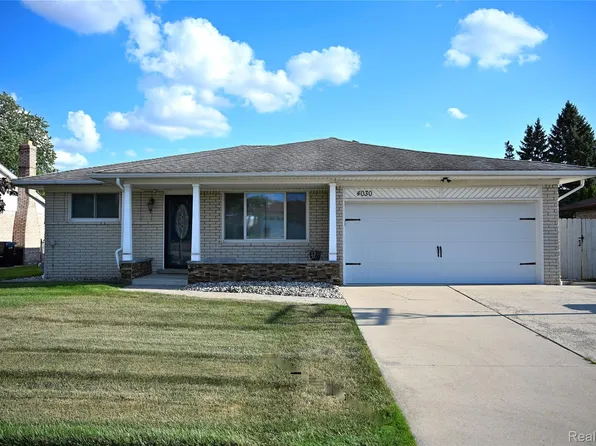 4030 Fox Hill Dr, Sterling Heights, MI 48310