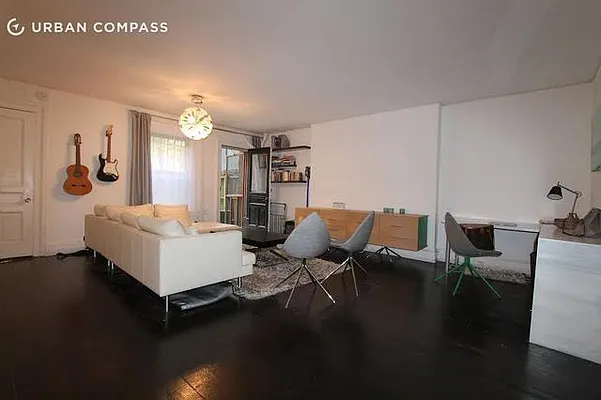Rented by Compass | media 14