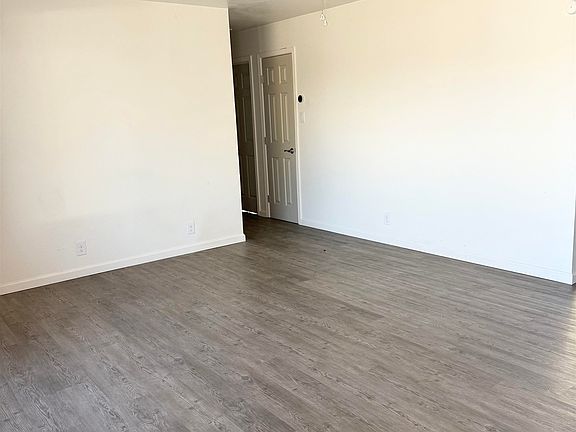 3rd image of 1306 18th St
