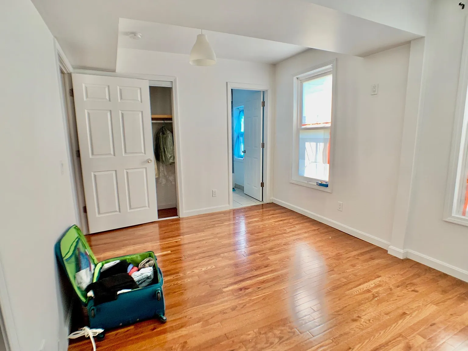 3 bed, 2.0 bath, $2,800 — Photo 4