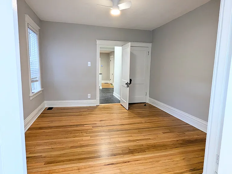 6447 Alamo Ave — Photo 11