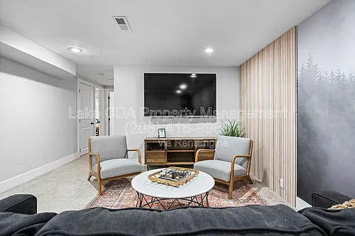 3870 N Honeysuckle Dr #B Photo 1