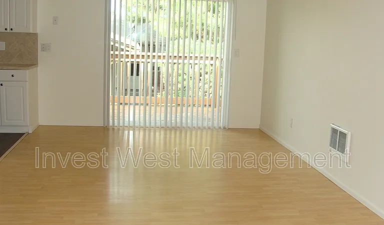3116 Kauffman Ave #D — Photo 3