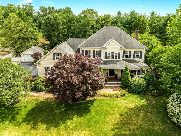 95 Annawon Ave, Wrentham, MA 02093