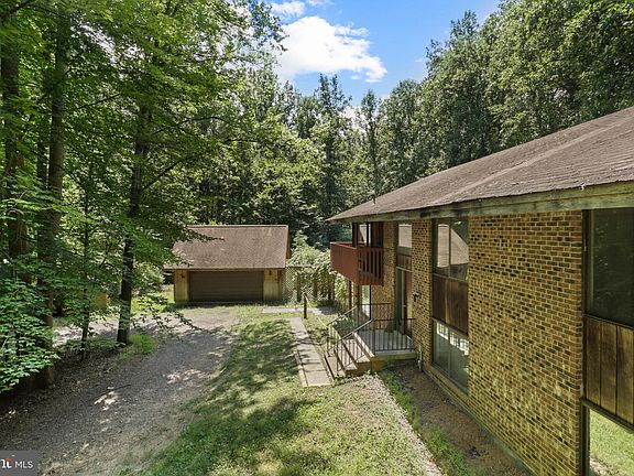 5th image of 8301 Knights Forest Dr