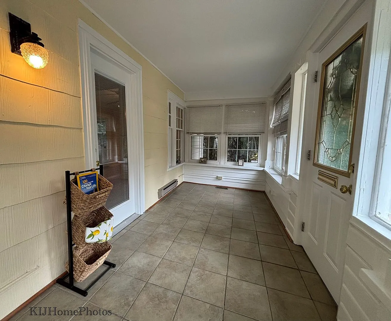 Charming 2BR/2BA Bungalow in Takoma Park — Photo 2