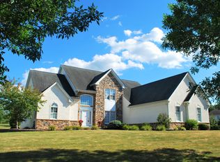 17 Paige Trl, Perkasie, PA 18944