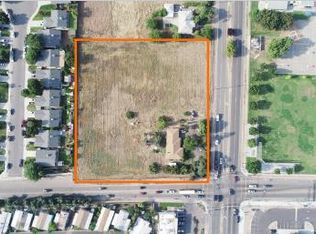 2413 S Chestnut Ave, Fresno, CA 93725
