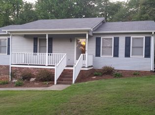 3275 N Old 52 Rd, Pinnacle, NC 27043