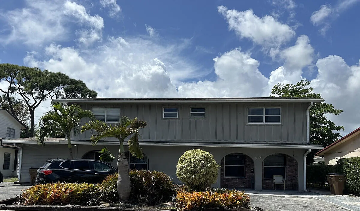 2 bed, 2.0 bath, 1700 sqft, $2,990 — Photo 1
