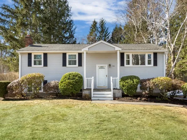 12 Harborwood Dr, Franklin, MA 02038