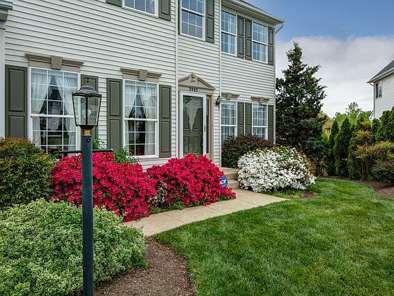 3rd image of 3985 Fawnridge Ct