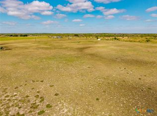 12 Seay World Ln, Seguin, TX 78155