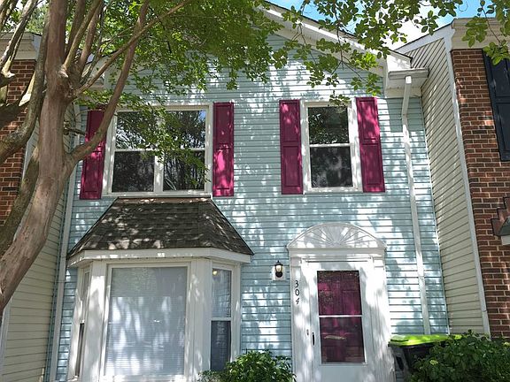 3rd image of 304 Arabian Cir