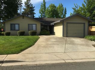 2098 Fancy Oaks Dr, Redding, CA 96003