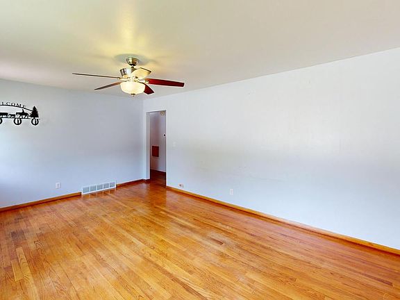 4th image of 923 Gail PLACE