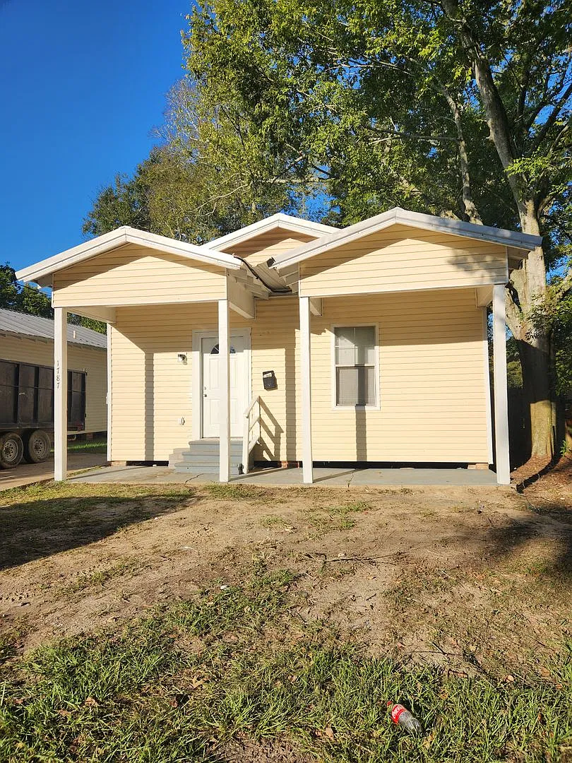 House for Rent — Photo 1