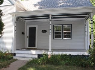 914 Fairchild St, Iowa City, IA