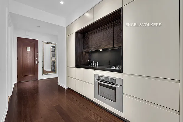 Sold by Engel & Völkers New York City | media 3