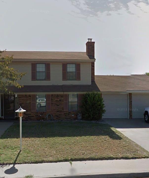 1st image of 300 E 19th St