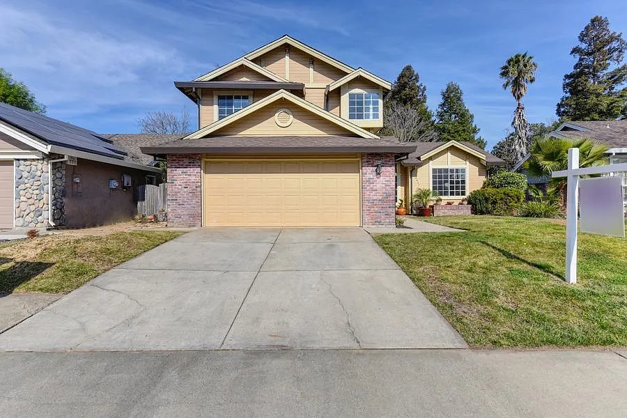 6417 Fuego Way photo 1