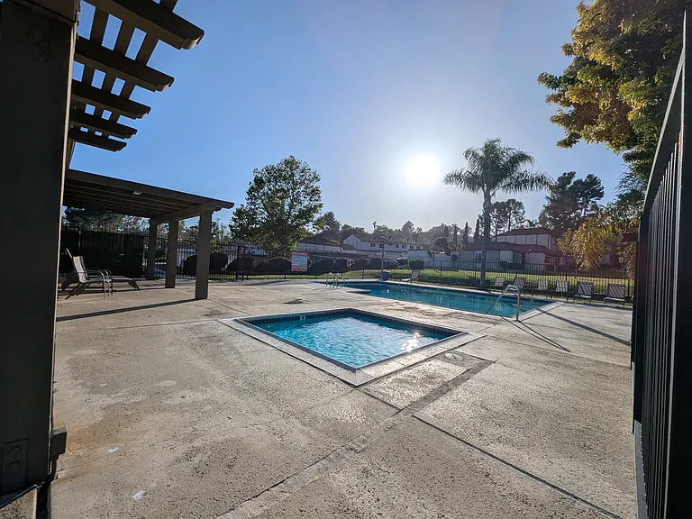 2284 Shady Hills Dr — Photo 39