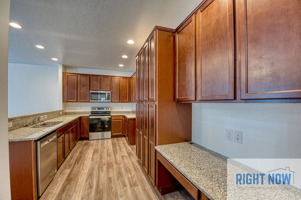 Building Photo - 5505 E Bollo St