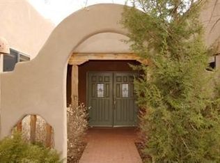 18 Columbine Ln, Santa Fe, NM 87506
