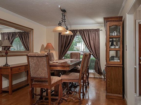 4th image of 10719 Archmont Dr