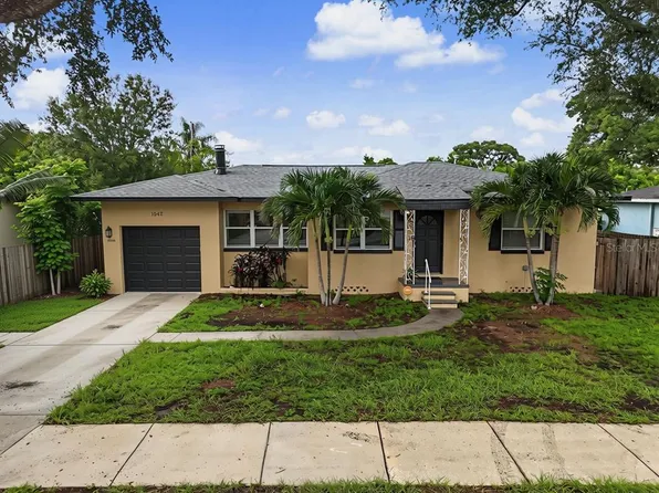 1542 LAKEVIEW ROAD, CLEARWATER, FL 33756