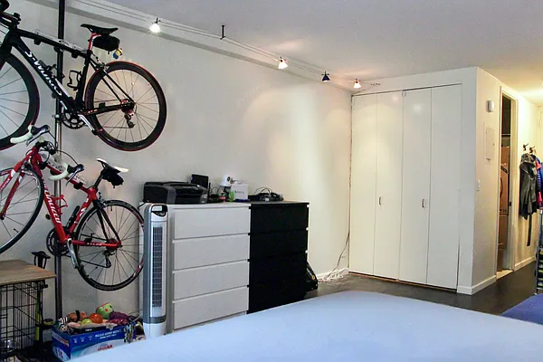 Rented by Triplemint | media 25