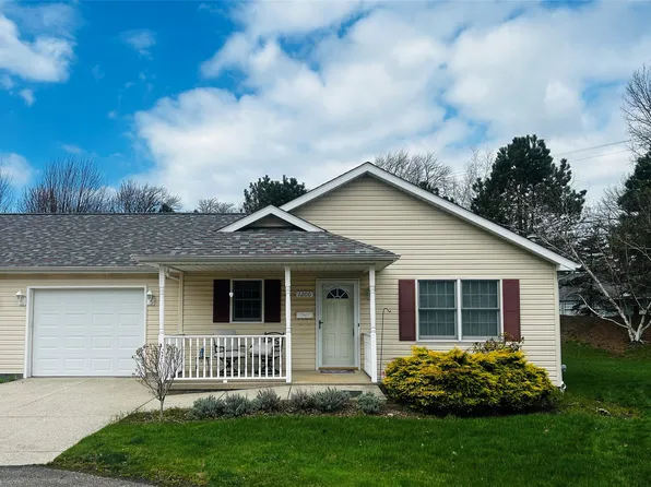 1200 Rice Ct, Erie, PA 16505