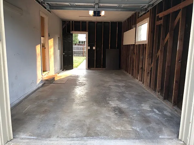Single car Garage with opener