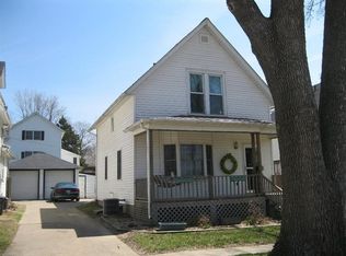 1005 6th St, Fulton, IL 61252