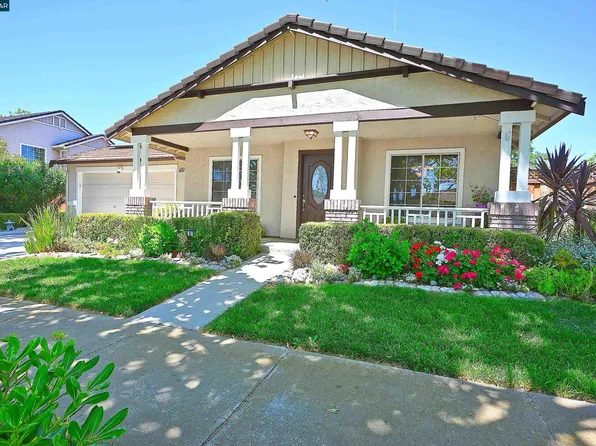 6934 Sunridge Dr, Livermore, CA 94551