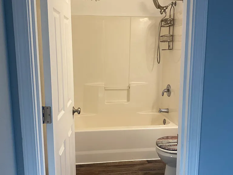 836 Fairmont Dr NE — Photo 10