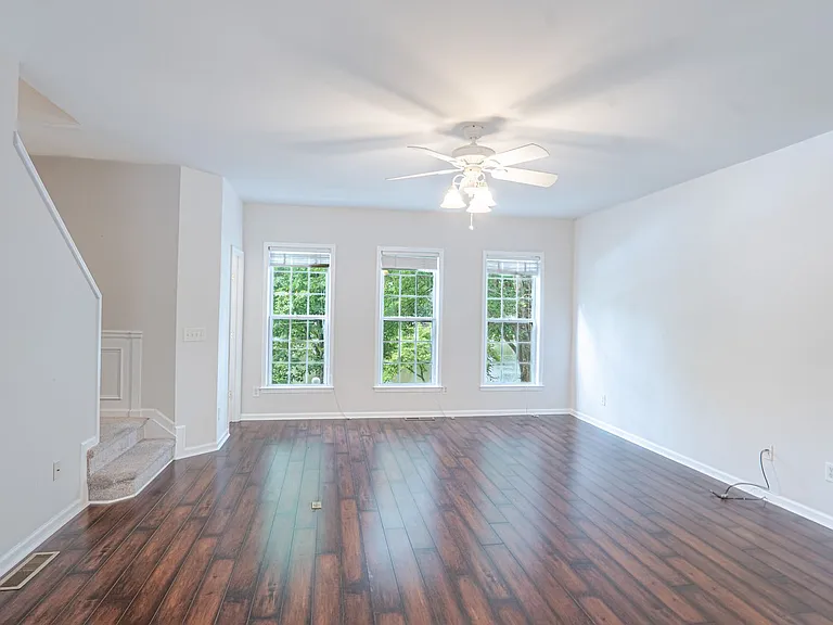3423 Lathenview Ct — Photo 6