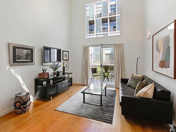 4th image of 147 Shipley St #1