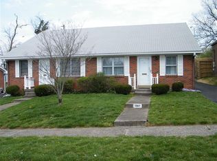 1967 Fair Oaks Dr, Lexington, KY 40504